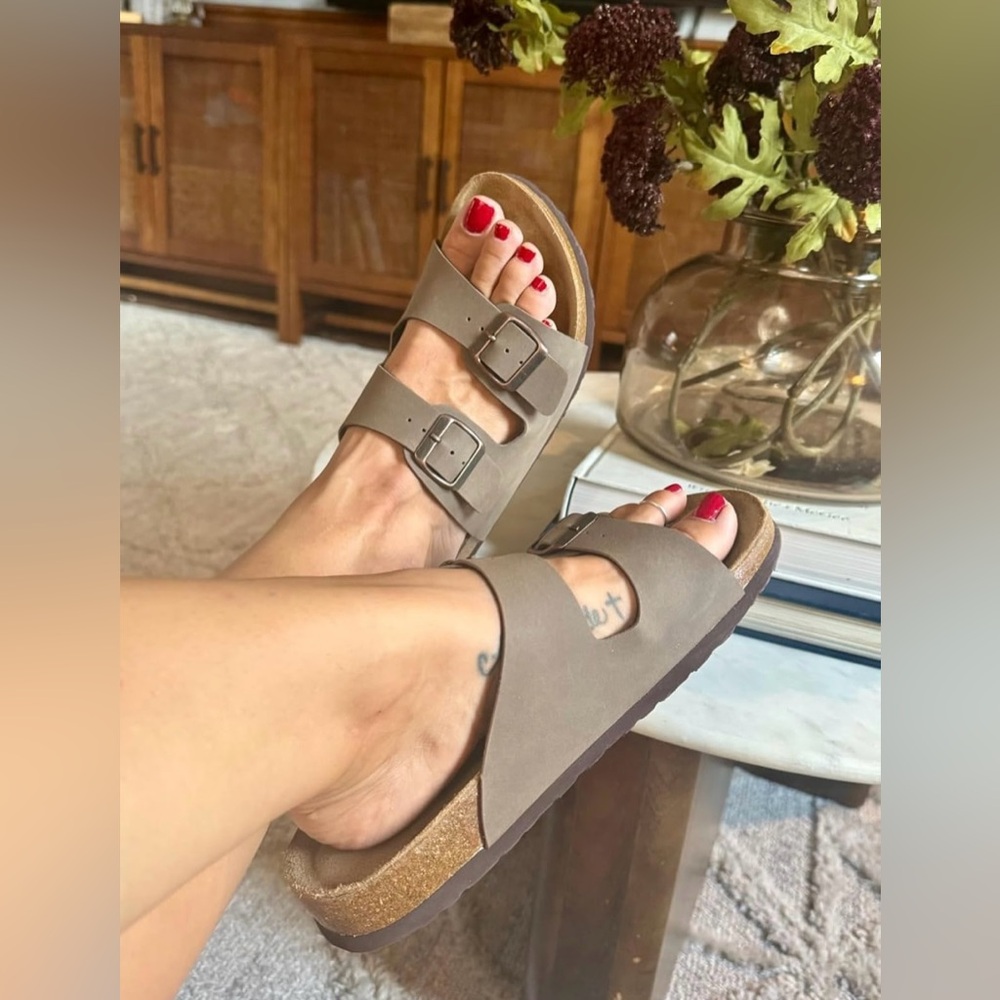 CUSHIONAIRE Women's 7.5 Lane Cork Footbed Sandal With +Comfort Brown- NWT - Picture 4 of 7